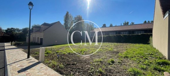 305m² Land in Mere, France No. 175323 11