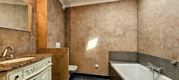 Дуплекс с 4 спальнями в Грас, Франция № 346809 15