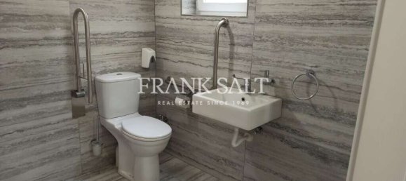 120m² Office in Floriana, Malta No. 13001 14