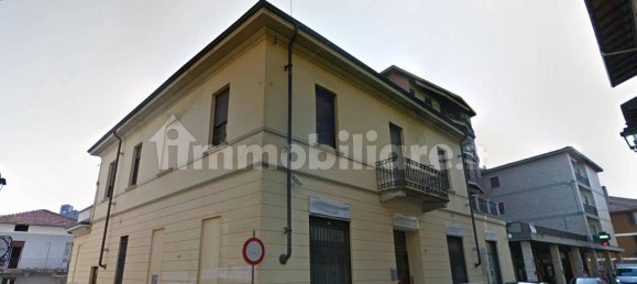 478m² Commercial property in Gozzano, Italy No. 319602 3