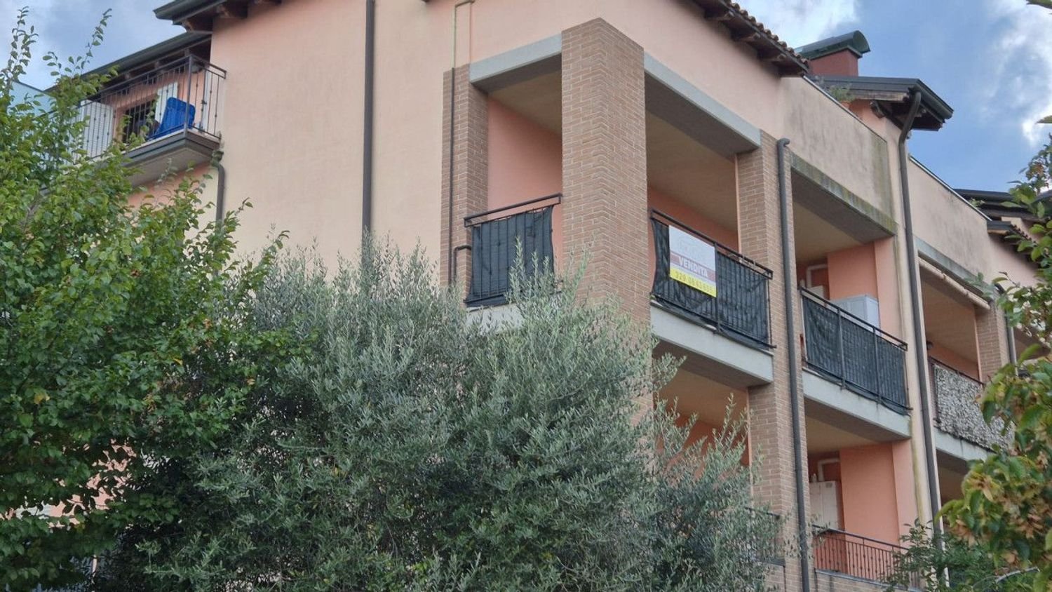 Квартира с 3 спальнями в Сан Мартино ин Рио, Италия № 321114