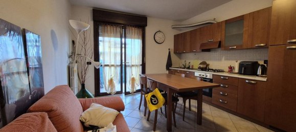 Квартира с 3 спальнями в Сан Мартино ин Рио, Италия № 321114 6