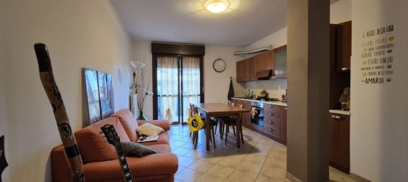 Квартира с 3 спальнями в Сан Мартино ин Рио, Италия № 321114 8