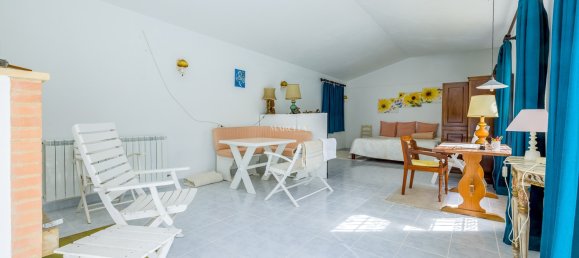 4 bedrooms House in Mexilhoeira Grande, Portugal No. 100143 3