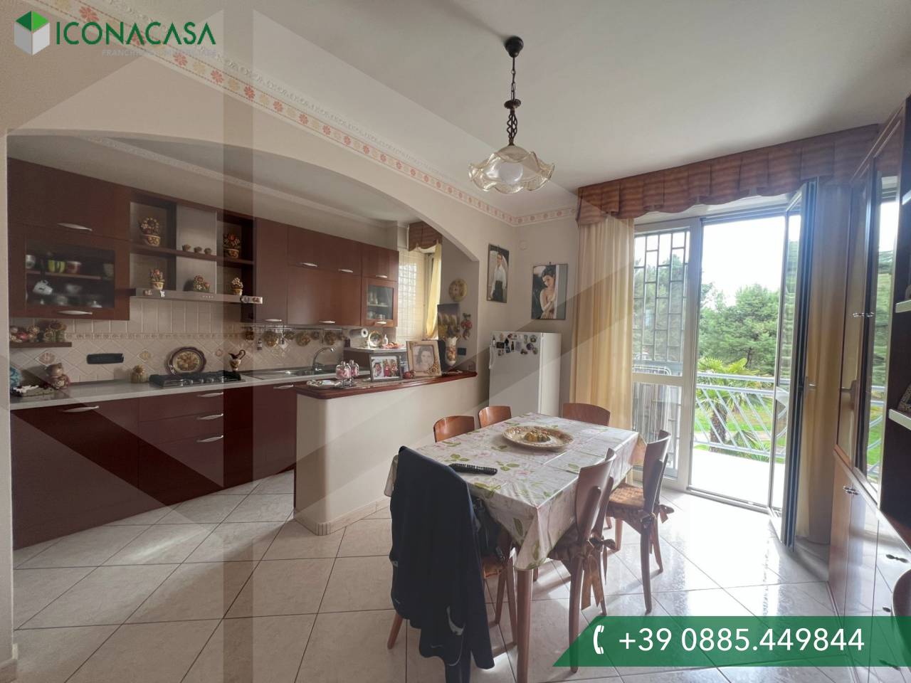 4-salle Appartement à Cerignola, Italy No. 24550