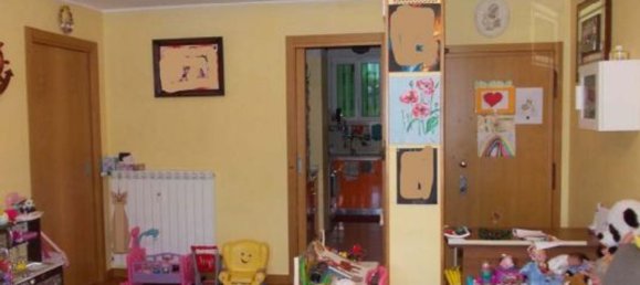 3 rooms Apartment in Milan, Italy No. 241048 8