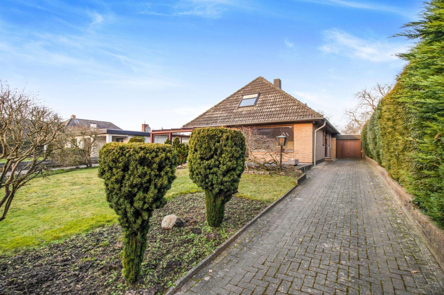 6 rooms House in Bremen, Germany No. 26487