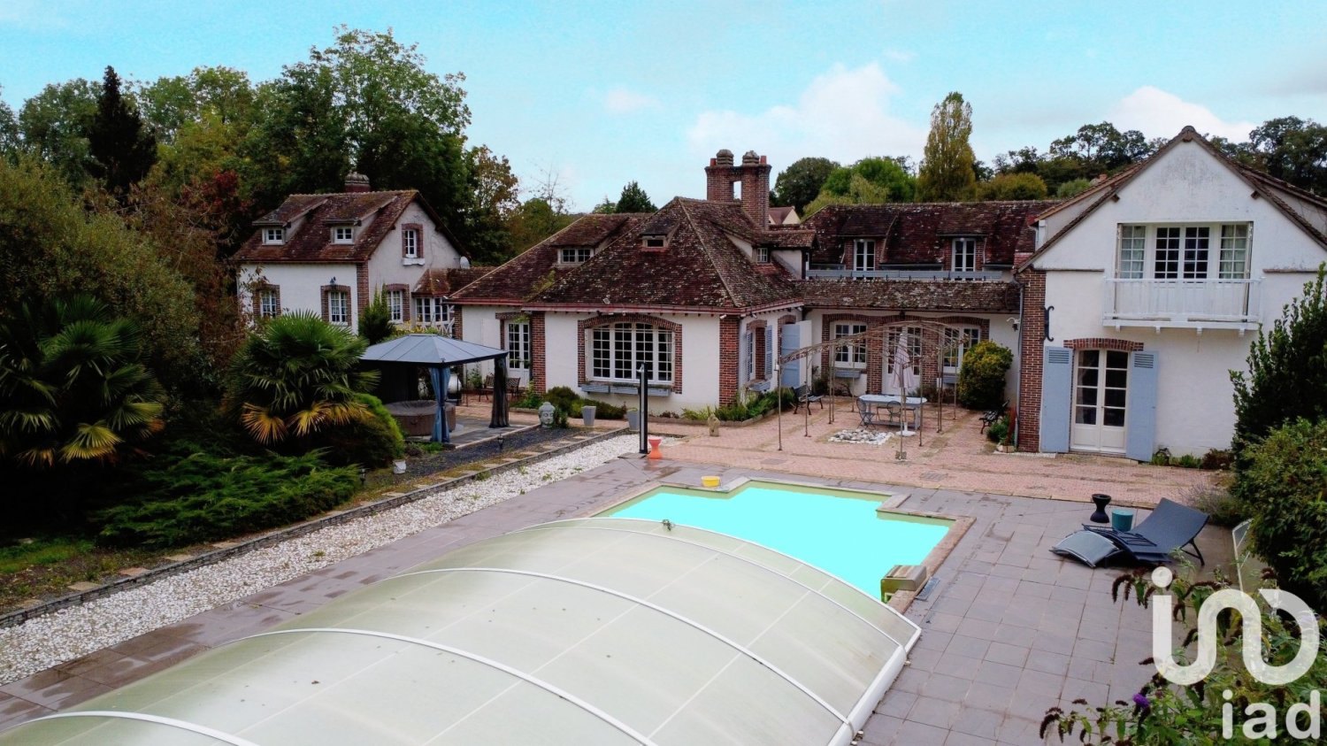 20 rooms House in Sainte-Gemme-Moronval, France No. 232531