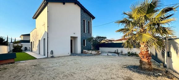 Casa de 3 dormitorios en Clonas-sur-Vareze, France No. 204877 9