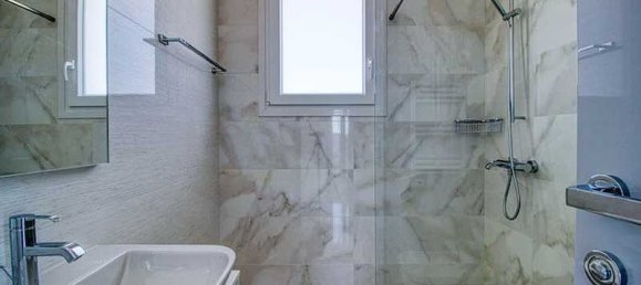 3 bedrooms Penthouse in Limassol, Cyprus No. 19990 10