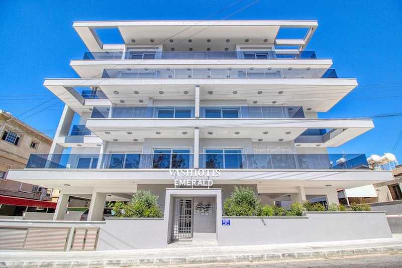 3 bedrooms Penthouse in Limassol, Cyprus No. 19990
