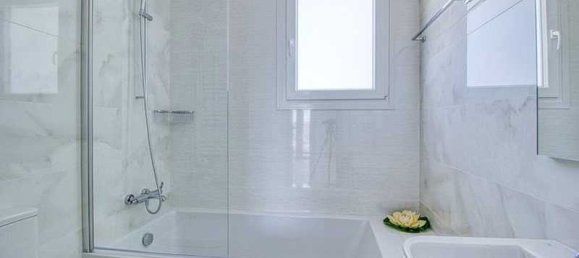 3 bedrooms Penthouse in Limassol, Cyprus No. 19990 3