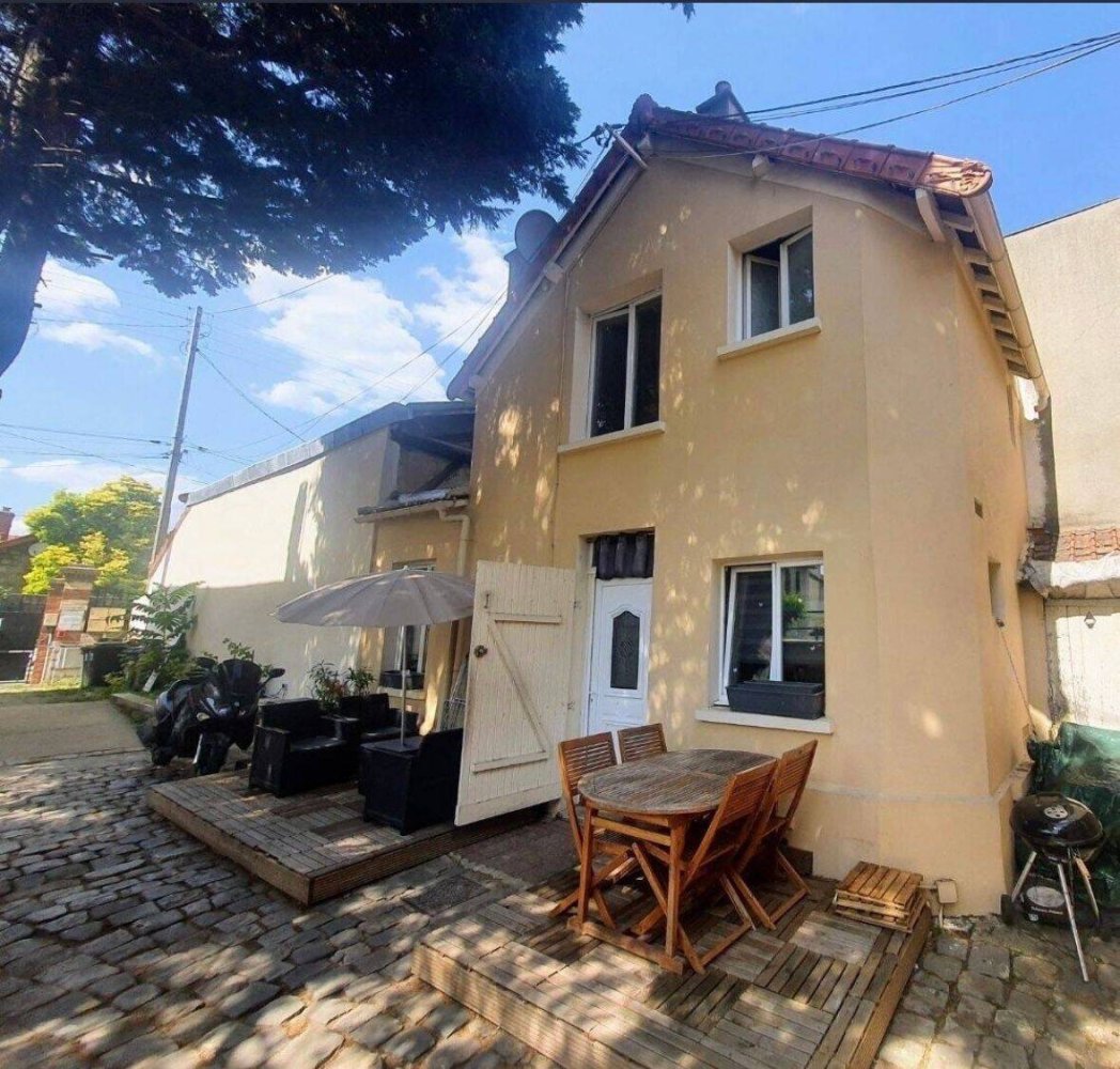 2 Schlafzimmer Haus in Argenteuil, France, Nr. 334344
