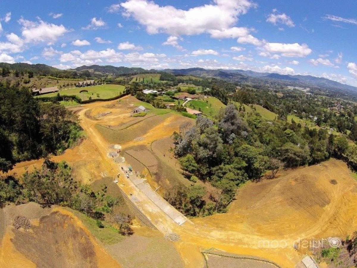 Земельный участок в Антьокия, Колумбия № 731