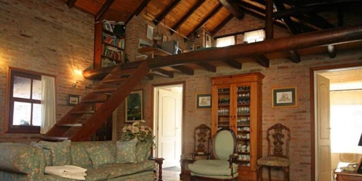 Casa de 3 dormitorios en Pilar, Argentina No. 8456