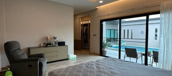 4 bedrooms Cafe / restaurant in Pattaya, Thailand No. 8567 18