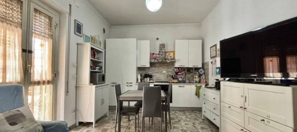 2 Schlafzimmer Wohnung in Rome, Italy, Nr. 267848 4
