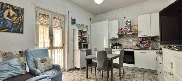 2 Schlafzimmer Wohnung in Rome, Italy, Nr. 267848 3