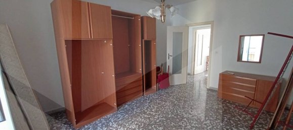 3-salle Appartement à Triggiano, Italy No. 21683 24