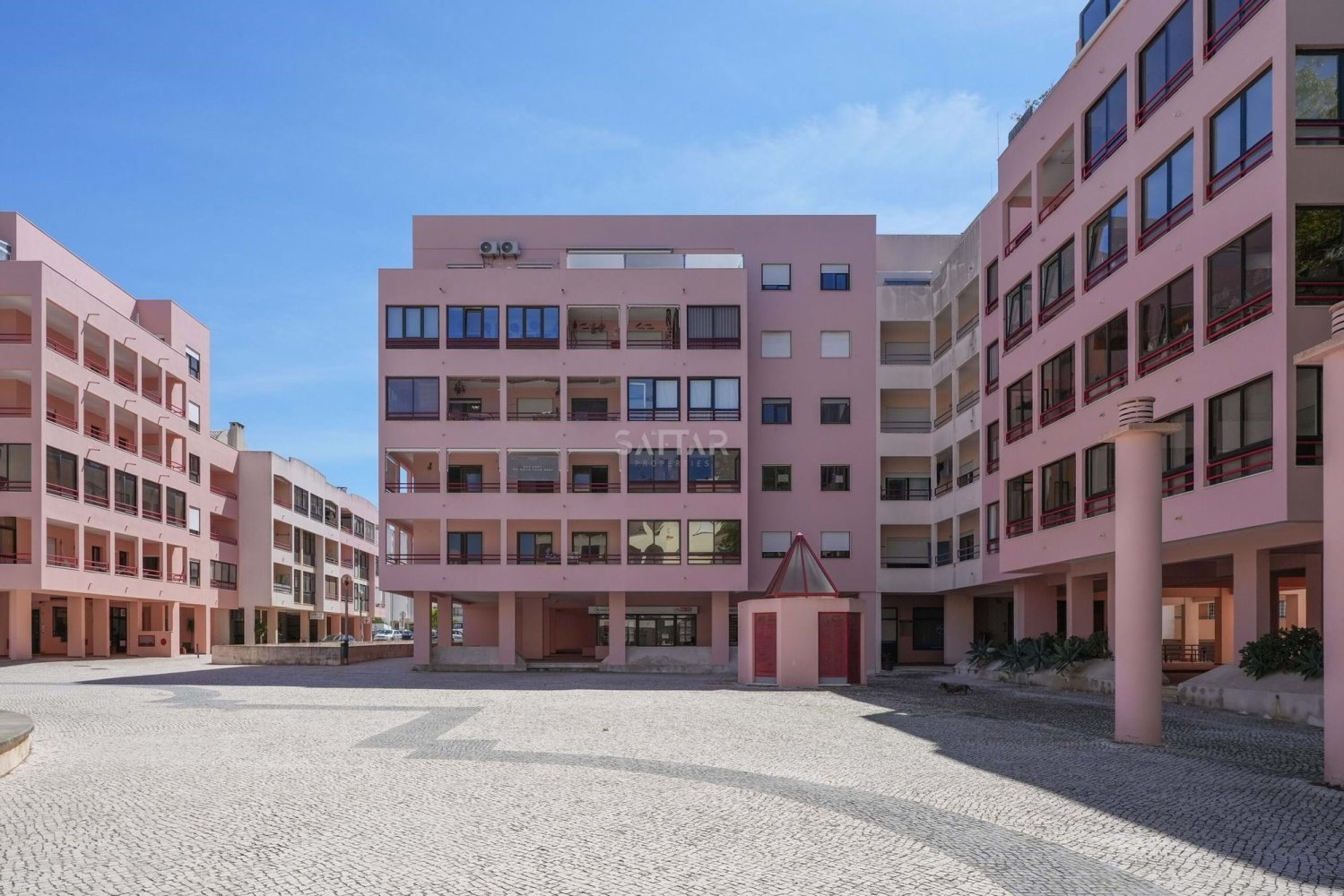 3 bedrooms Apartment in Cascais, Portugal No. 98649