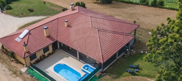 3 bedrooms House in Vouzela, Portugal No. 69713 9