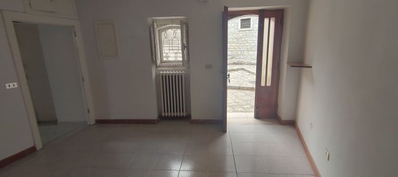 4 bedrooms Apartment in Molise, Italy No. 339255 15