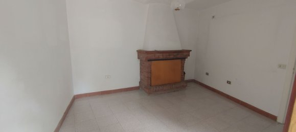 4 bedrooms Apartment in Molise, Italy No. 339255 13