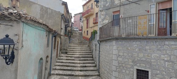 4 bedrooms Apartment in Molise, Italy No. 339255 3