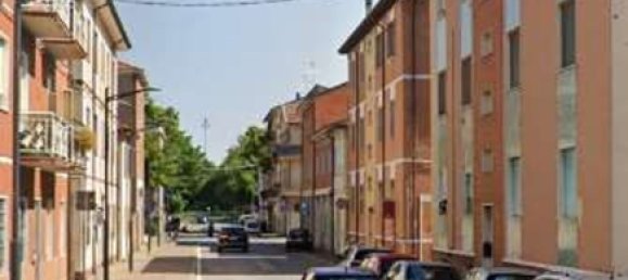 3 rooms Apartment in Ferrara, Italy No. 277591 4