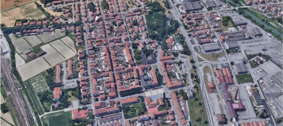 3 rooms Apartment in Ferrara, Italy No. 277591 8