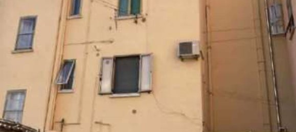 3 rooms Apartment in Ferrara, Italy No. 277591 2