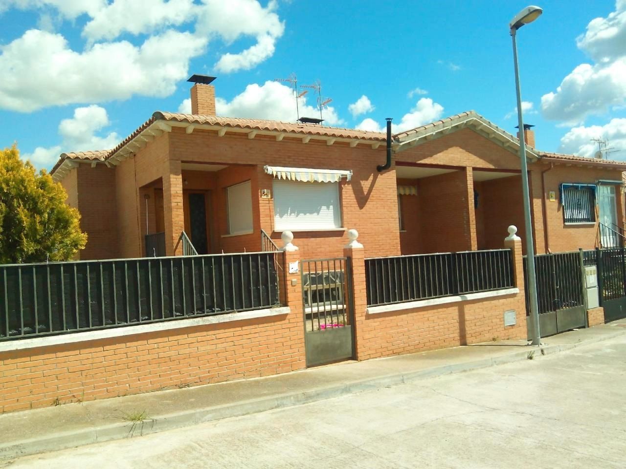 4 bedrooms Townhouse in Toledo, Spain No. 153698
