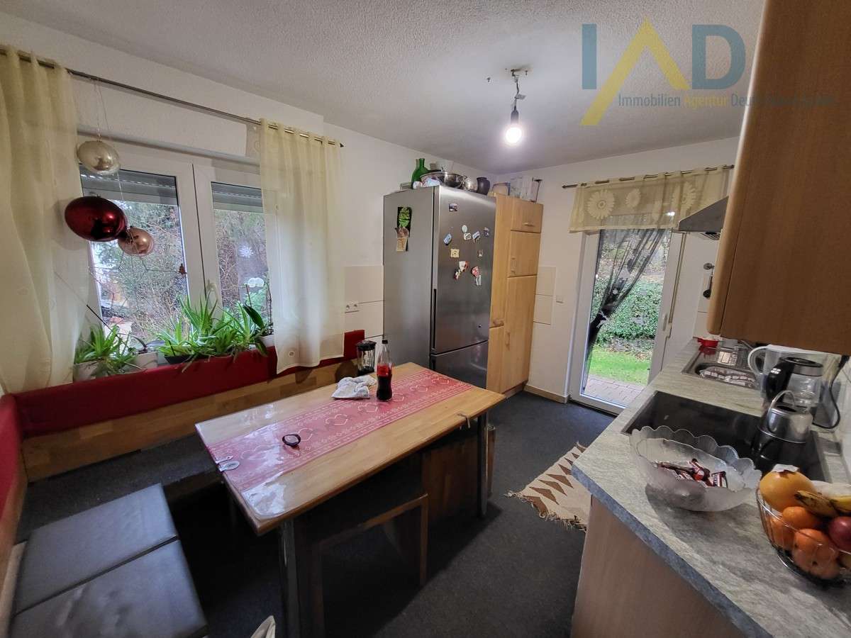 Дом с 9 комнатами в Reutlingen, Германия № 88669