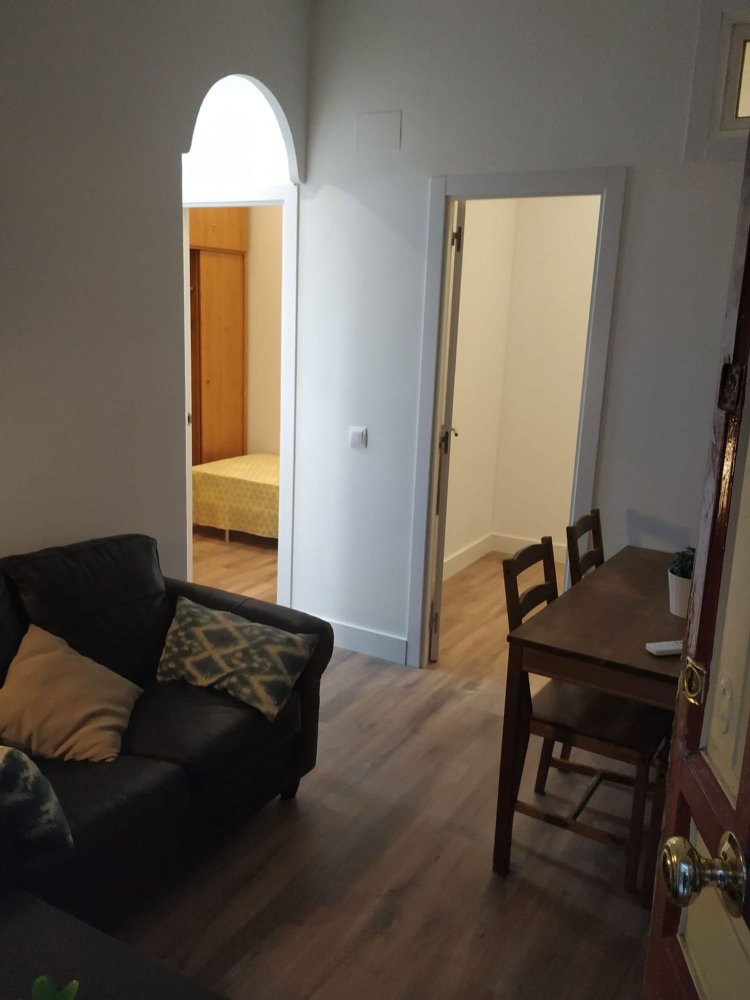 Apartamento de 2 dormitorios en Madrid, Spain No. 281382
