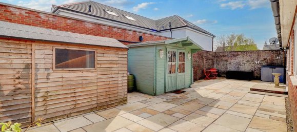 4 bedrooms Bungalow in Southbourne, United Kingdom No. 10578 12