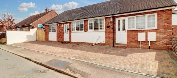 4 bedrooms Bungalow in Southbourne, United Kingdom No. 10578 10