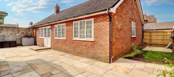 4 bedrooms Bungalow in Southbourne, United Kingdom No. 10578 13