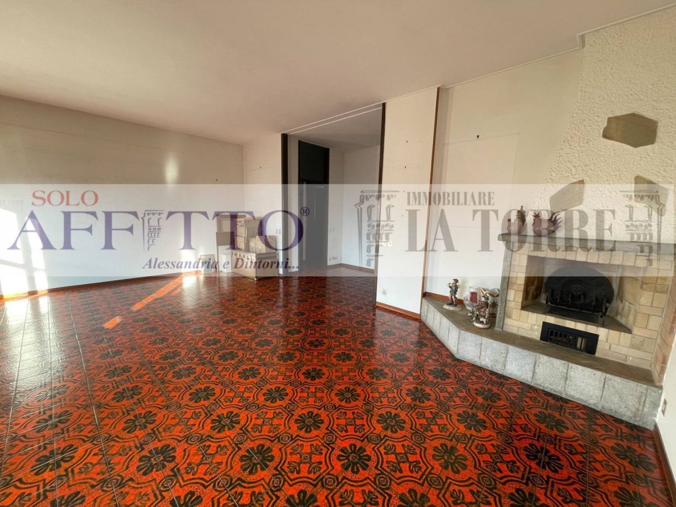 Apartamento de 4 habitaciónes en Alessandria, Italy No. 289351