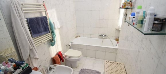 5 rooms House in Massa, Italy No. 215062 8