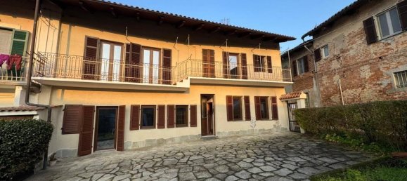 7 rooms House in Brusasco, Italy No. 147633 5