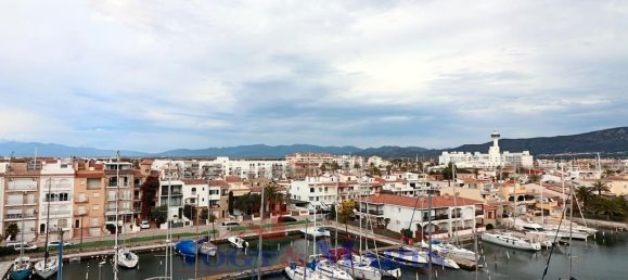 Apartamento T2 em Empuriabrava, Spain N.º 216453 18