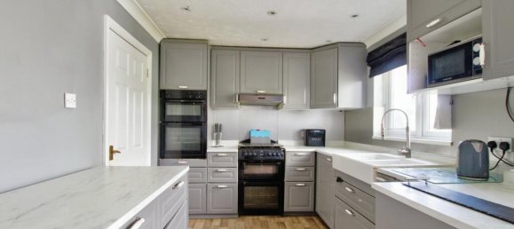 4 bedrooms House in Broadstairs, United Kingdom No. 10603 2