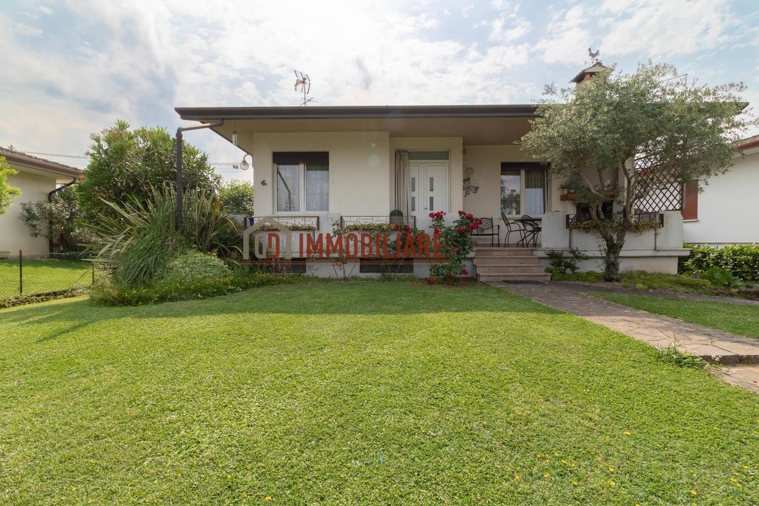 4 bedrooms Villa in Crocetta del Montello, Italy No. 357570