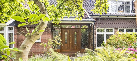 5 bedrooms House in Enfield, United Kingdom No. 6624 4