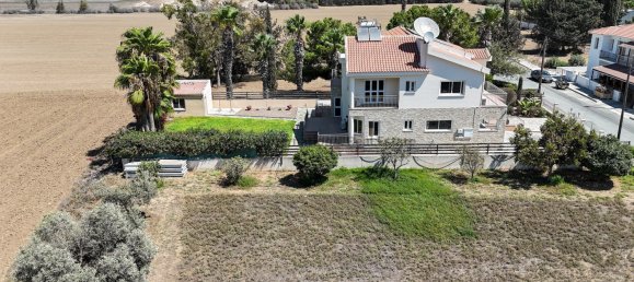 4 Schlafzimmer Villa in Kiti, Cyprus, Nr. 25563 8