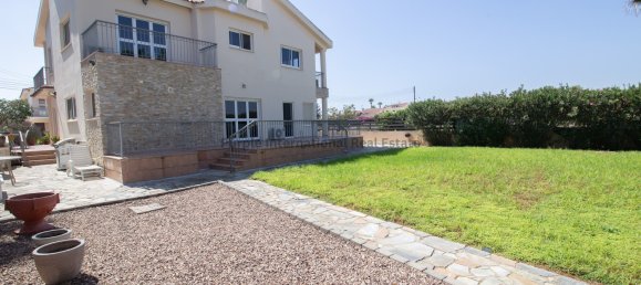 4 Schlafzimmer Villa in Kiti, Cyprus, Nr. 25563 9