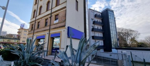 Propiedad comercial en Padua, Italy 416 m² No. 227736 2