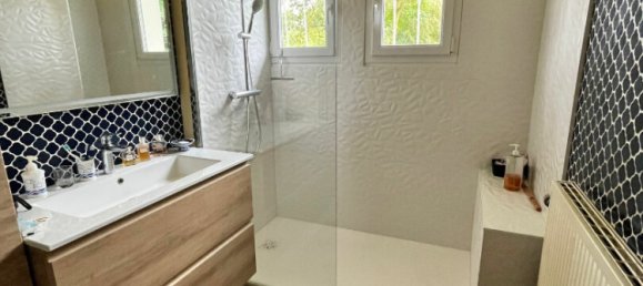 3 bedrooms House in Nord, France No. 306604 5