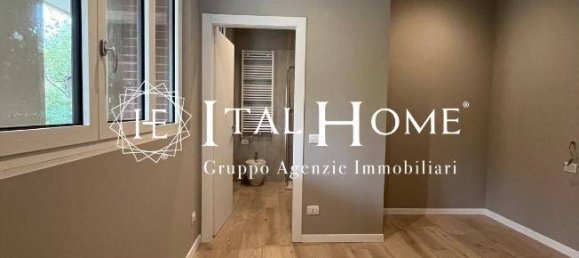 1 bedroom Apartment in Milan, Italy No. 330739 2