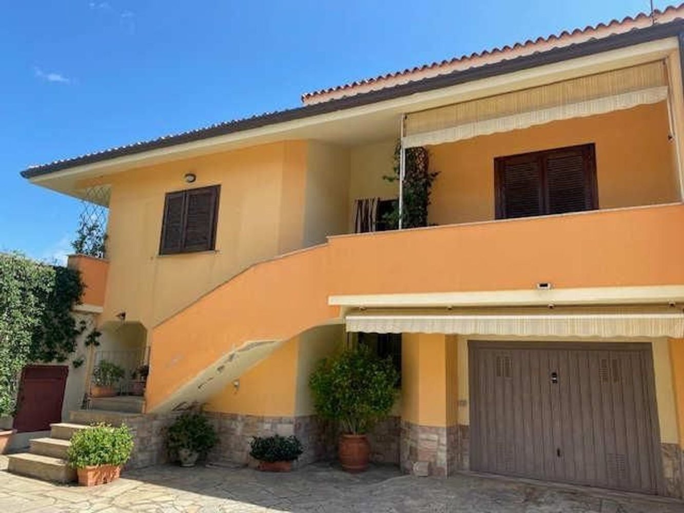 Villa de 3 habitaciónes en Calangianus, Italy No. 277538